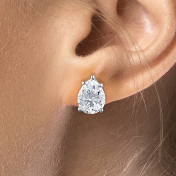 Pear Cut Cubic Zirconia studs by Kenneth Jay Lane, 2 carats each earring - Picture 2 of 4